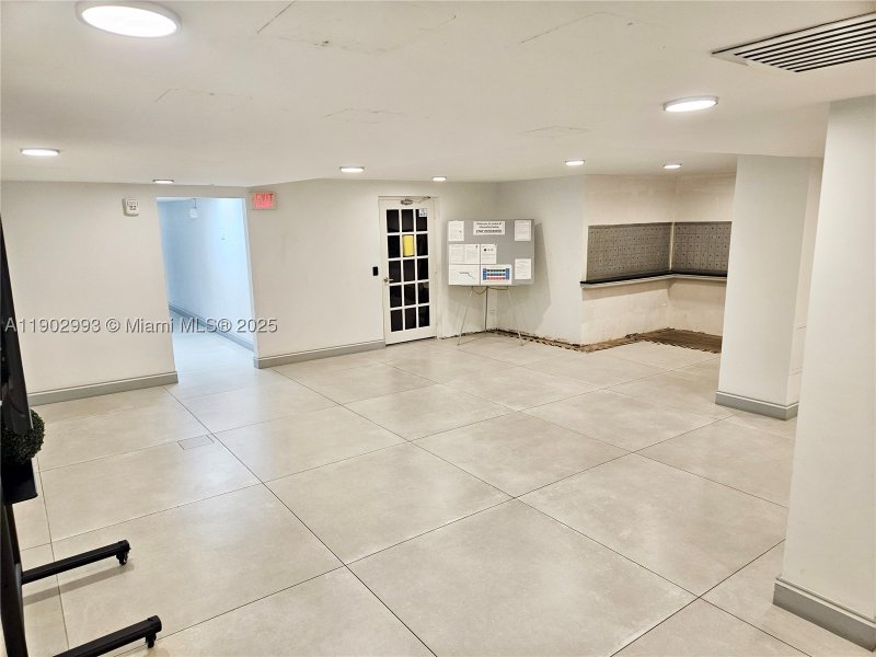 Condo for sale at Winston Towers 409