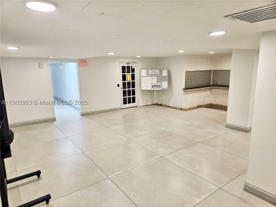 Comprar apartamento no Winston Towers 409