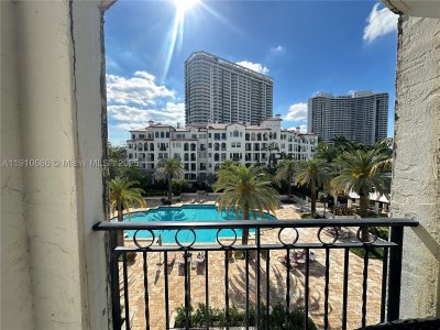 Comprar apartamento en Mediterranean Village B-303