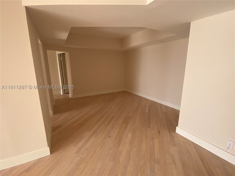 Condo for sale at Hamptons West 511