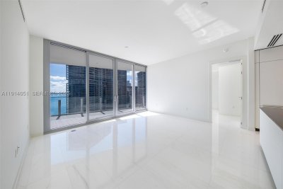 Comprar apartamento no Aston Martin Residences 3506W