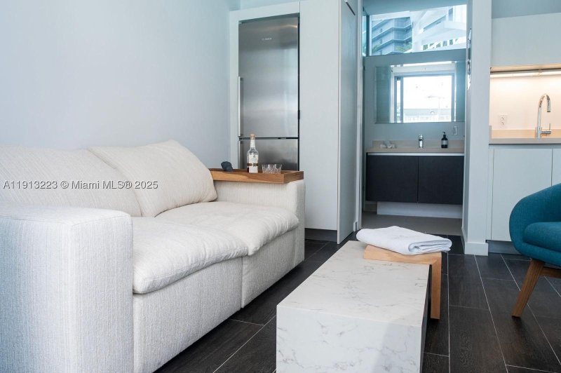 Condo for sale at Paramount Miami WorldCenter 1811