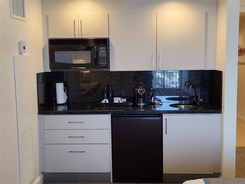 Condo for sale at The Atlantic Hotel 1116