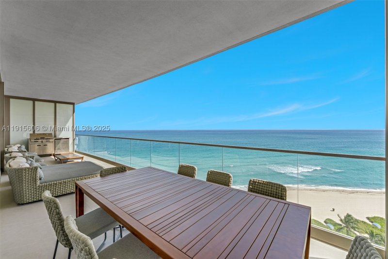 Condo for sale at Residences by Armani / Casa 1002