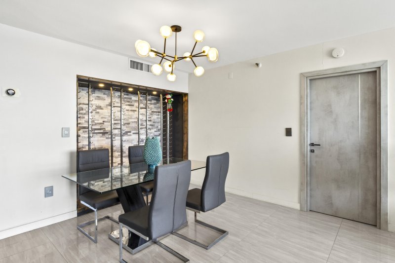 Condo for sale at Waterview 345