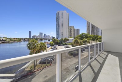 Comprar apartamento en Waterview 345
