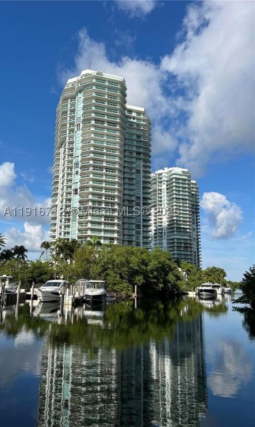 Comprar apartamento en Oceania 4 1246