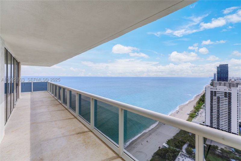 Condo for sale at Beach Club Two 3002