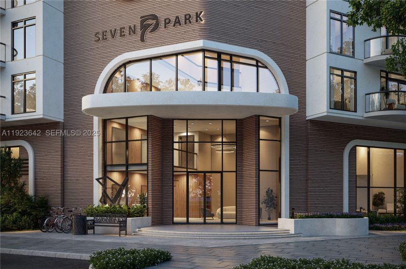 Condo for sale at Seven Park 612B