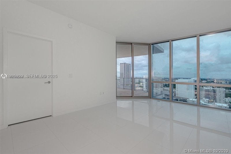 Condo for sale at Paramount Miami WorldCenter 1608