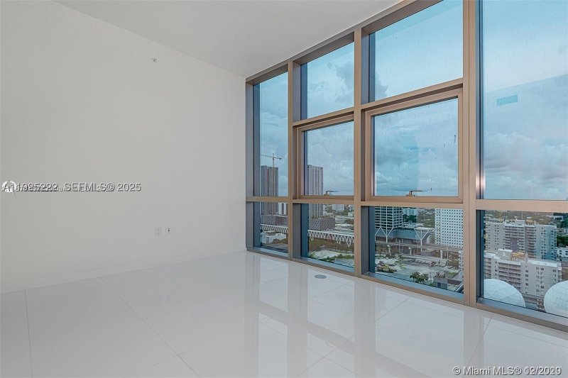 Condo for sale at Paramount Miami WorldCenter 1608