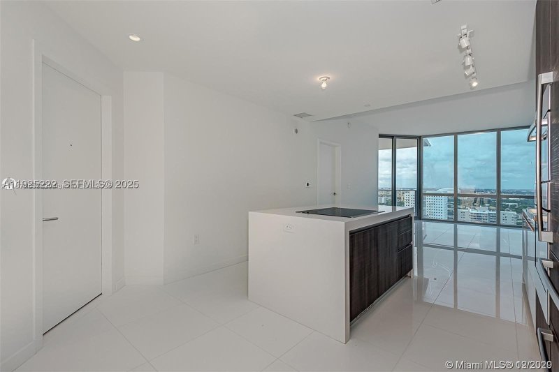 Condo for sale at Paramount Miami WorldCenter 1608