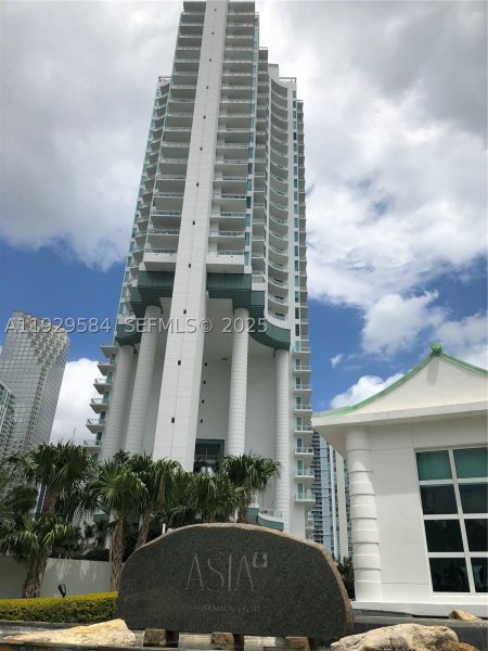 Condo for sale at Asia on Brickell 1602