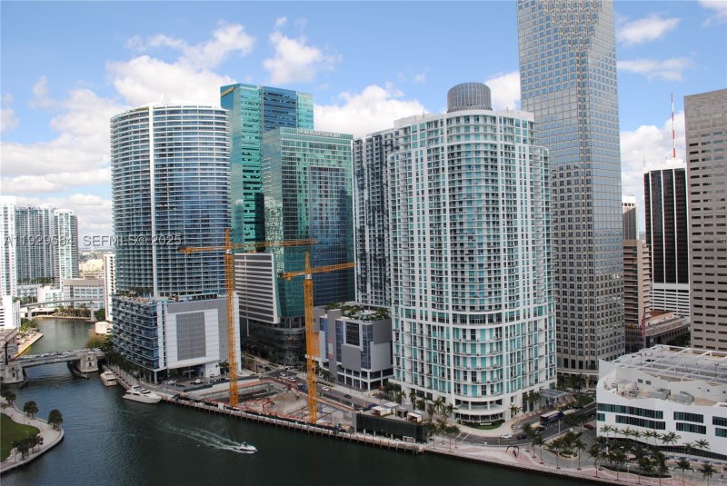 Condo for sale at Asia on Brickell 1602
