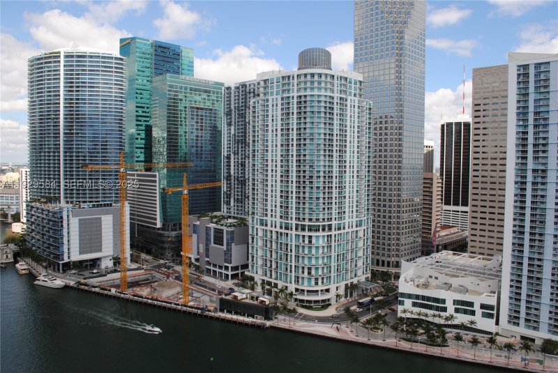 Condo for sale at Asia on Brickell 1602