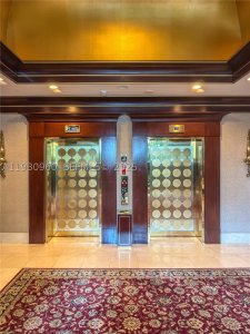 Comprar apartamento en The Palace 4A