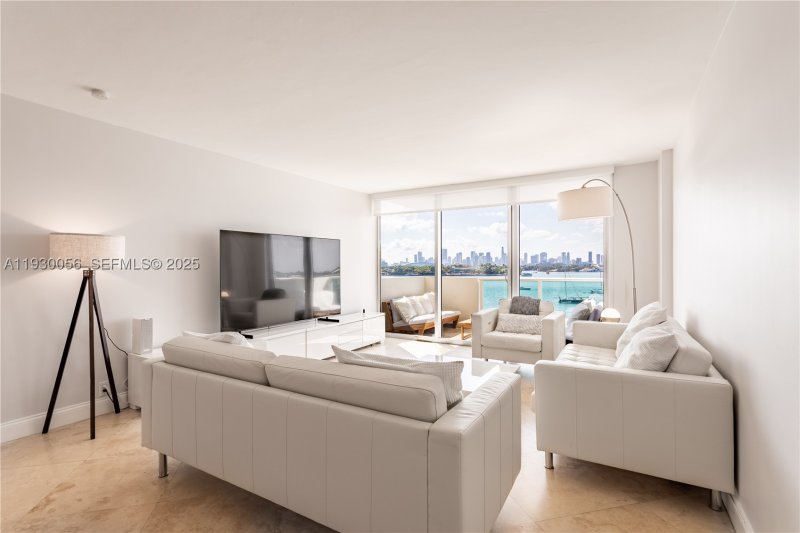 Alquiler de apartamento en Mirador North Tower 526