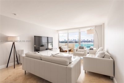 Alquiler de apartamento en Mirador North Tower 526