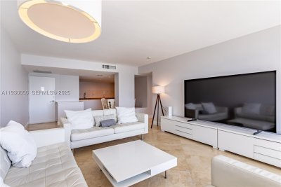 Alquiler de apartamento en Mirador North Tower 526