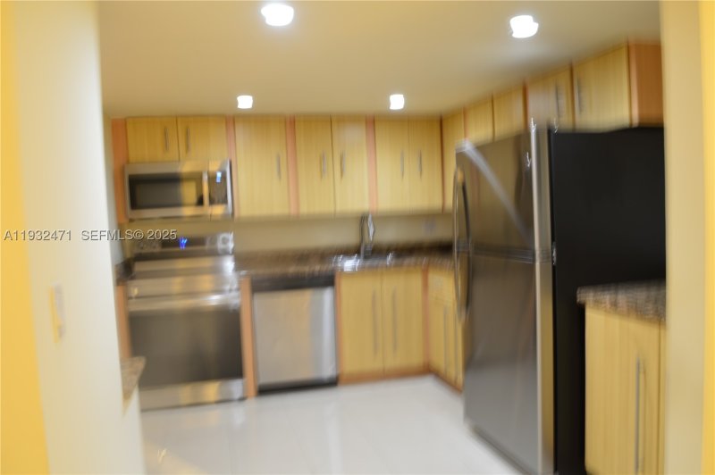 Comprar apartamento no 200 Leslie 303