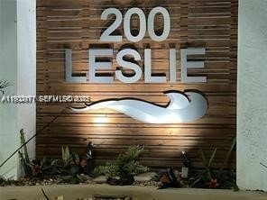 200 Leslie Apt #303