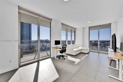 Comprar apartamento en Midtown Miami 2 H1605