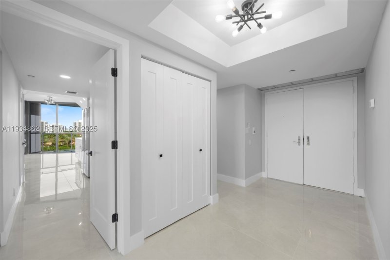 Condo for sale at Hamptons West 501