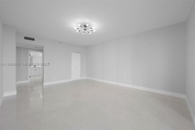 Comprar apartamento en Hamptons West 501