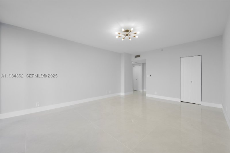 Condo for sale at Hamptons West 501