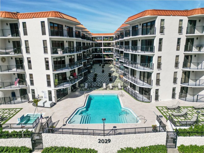 Condo for sale at Tradewinds by the Sea 303