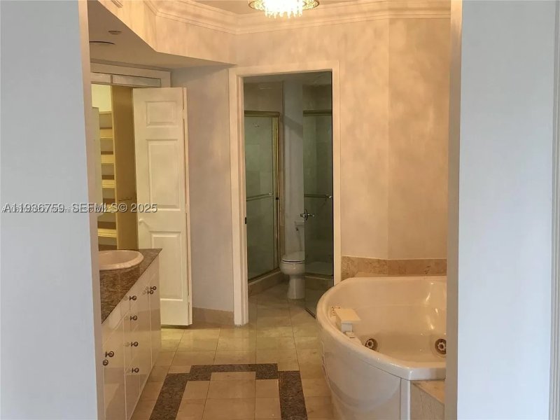 Condo for sale at Ocean One 1109