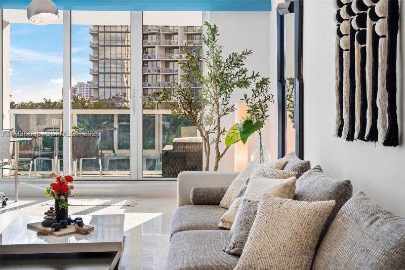 Alquiler de apartamento en Roney Palace 408