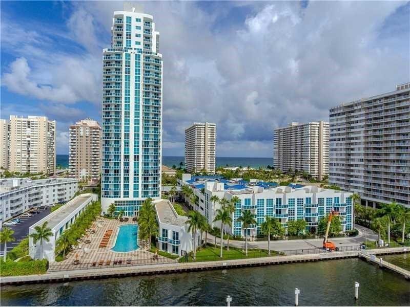 Comprar apartamento en Ocean Marine Yacht Club 910