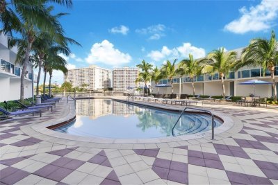 Comprar apartamento en Ocean Marine Yacht Club 910