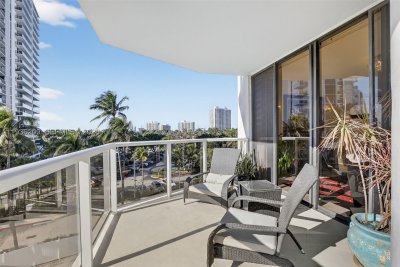 Comprar apartamento en Hamptons West 201