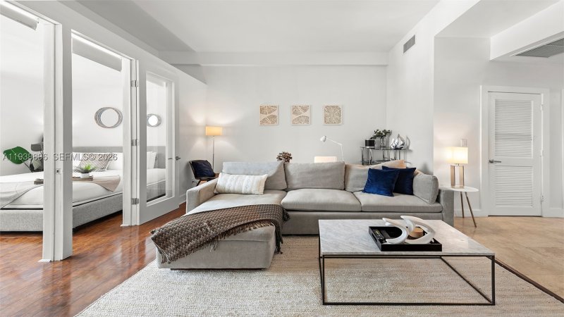 Comprar apartamento en Roney Palace 1632