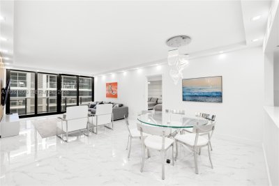 Comprar apartamento en The Waves Condo 806