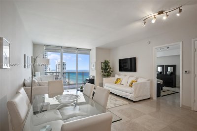 Aluguel de apartamento no Beach Club Two 2110