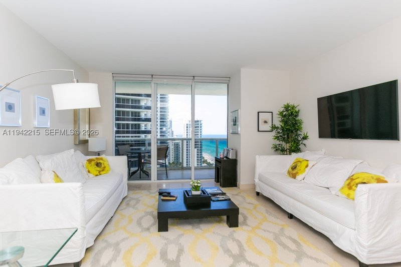 Alquiler de apartamento en Beach Club Two 2110