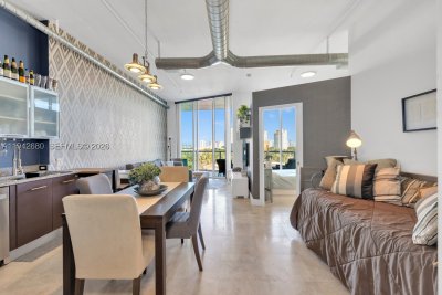 Comprar apartamento en Uptown Marina Lofts 711