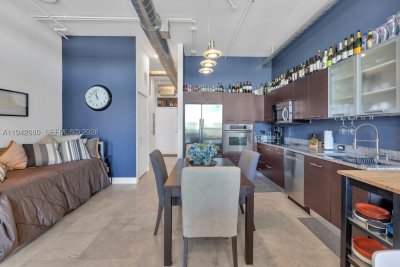 Comprar apartamento en Uptown Marina Lofts 711