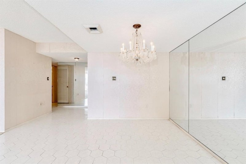 Condo for sale at Del Prado South Tower 1104