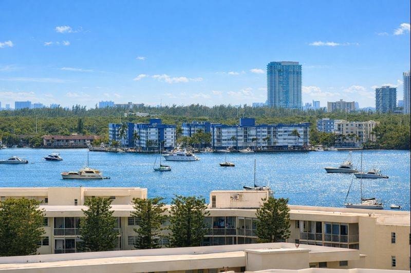 Condo for sale at Del Prado South Tower 1104