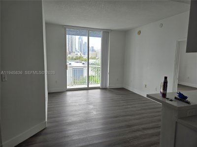 Comprar apartamento no 1800 Biscayne Plaza 503