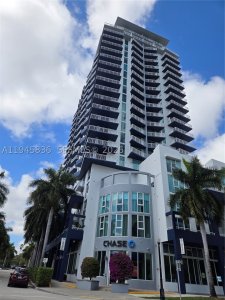 Comprar apartamento no 1800 Biscayne Plaza 503