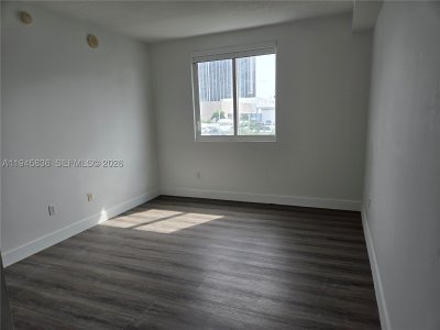 Comprar apartamento no 1800 Biscayne Plaza 503