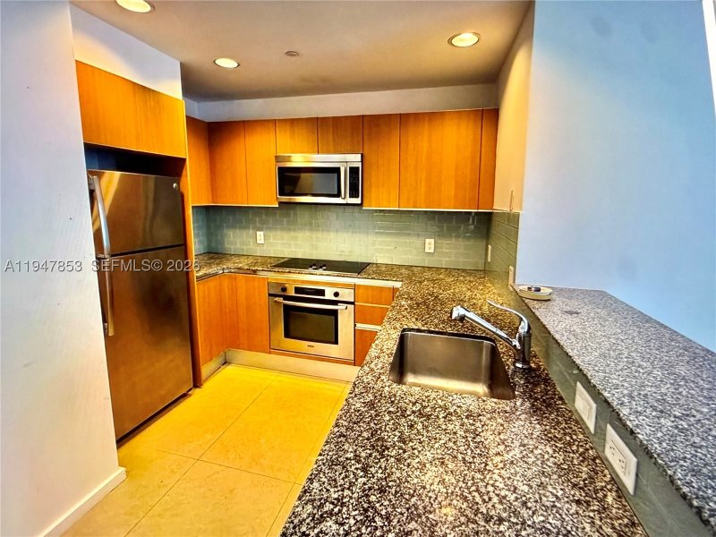 Comprar apartamento en Avenue on Brickell 1050 Tower 1816