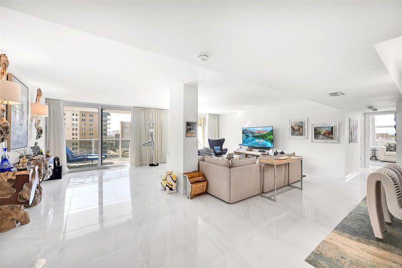 Apartment for rent at La Mer Estates Ts-601