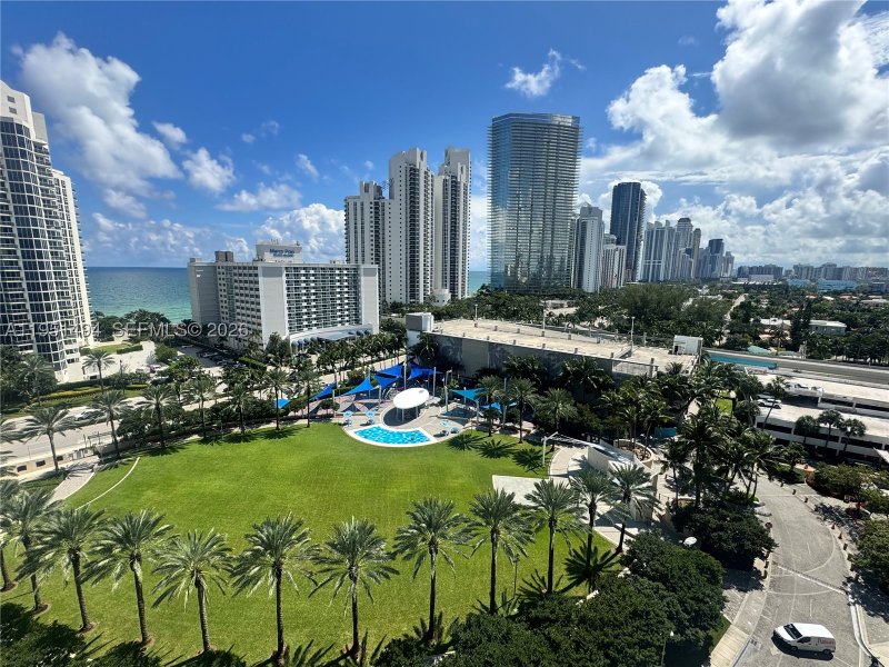 Apartment for rent at Ocean Reserve 1427