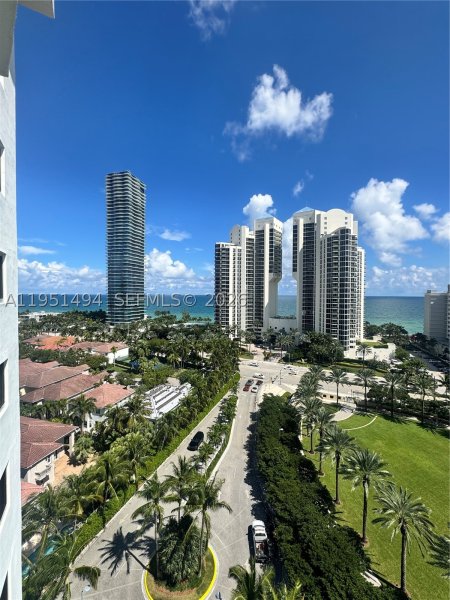 Apartment for rent at Ocean Reserve 1427